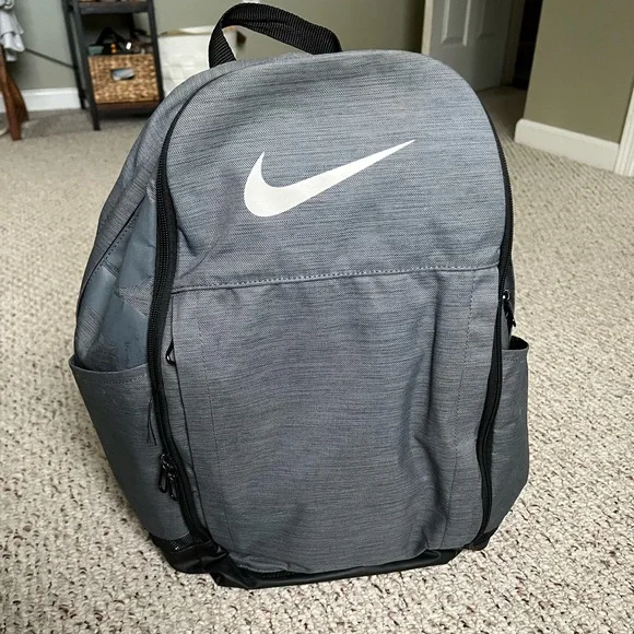 Nike Backpack - Picture 1 of 7